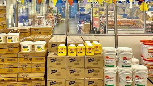 Loblaw Wholesale Club Brampton. Picture of a store with many boxes of food.